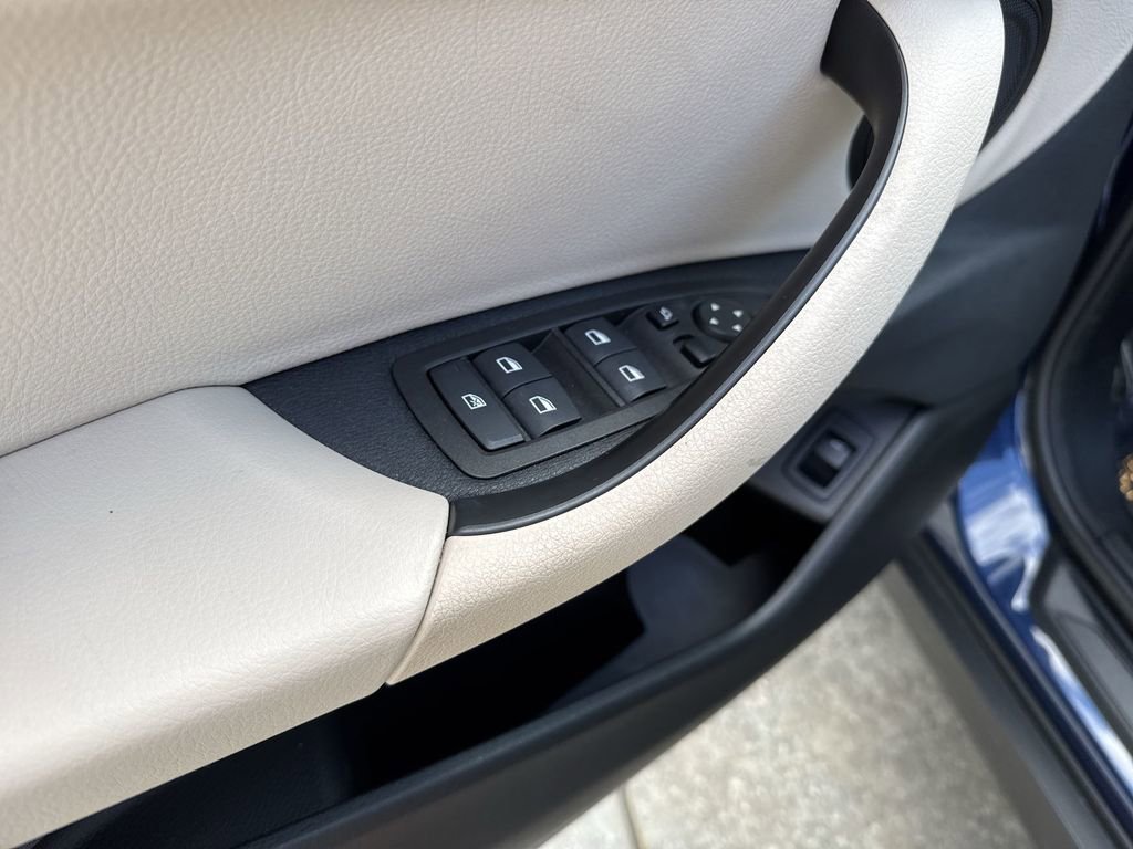 Used 2023 BMW X2 sDrive28i w/ Convenience Package image 41