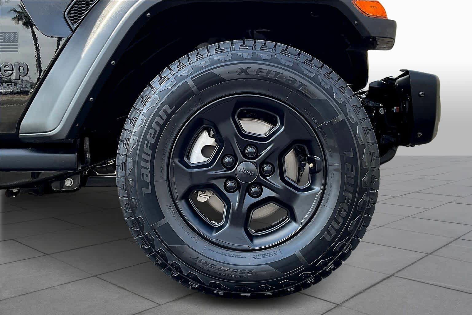 Used 2021 Jeep Wrangler Unlimited Sport AWD/4WD image 9