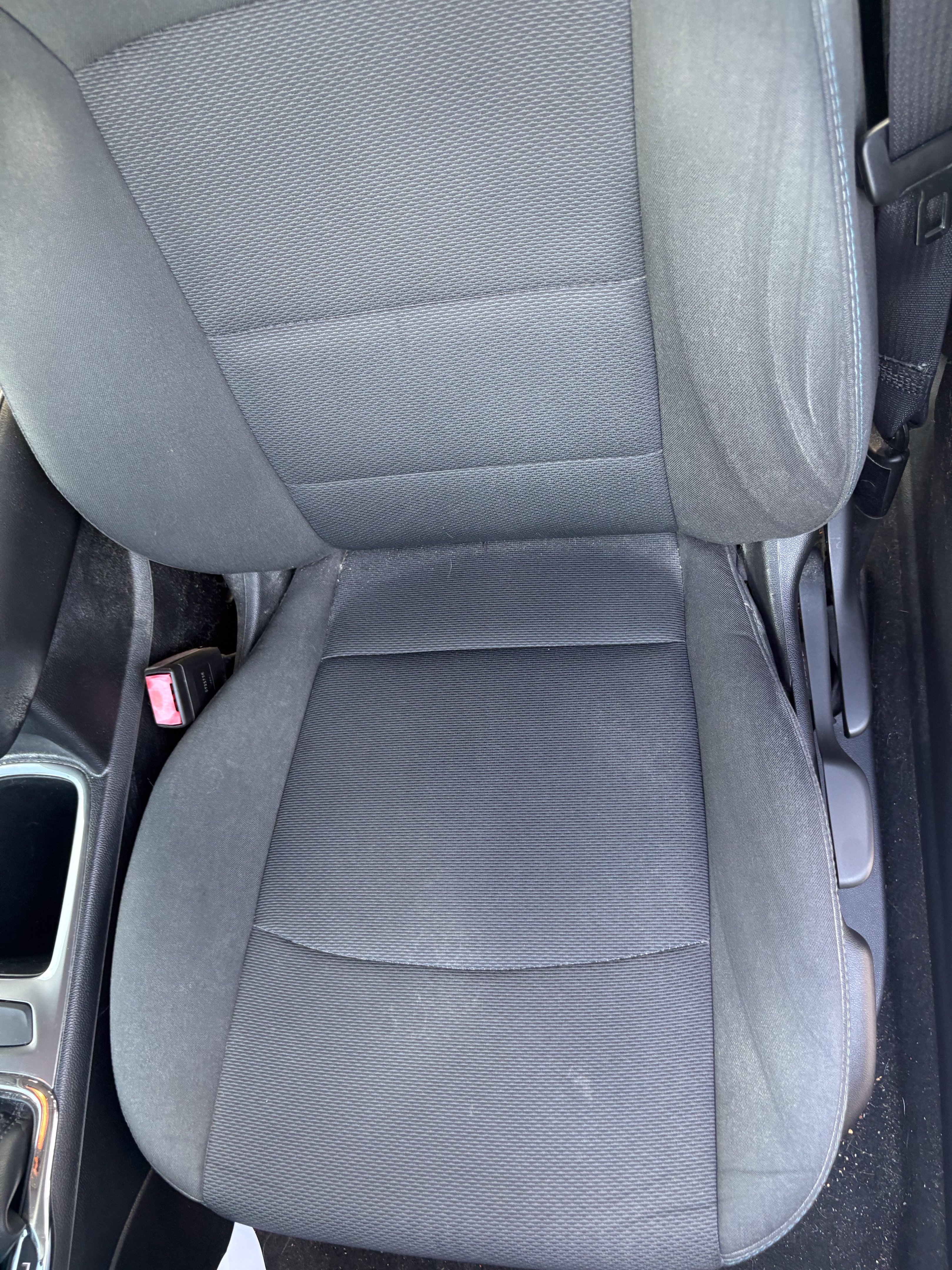 Used 2017 Chevrolet Cruze LT FWD image 10