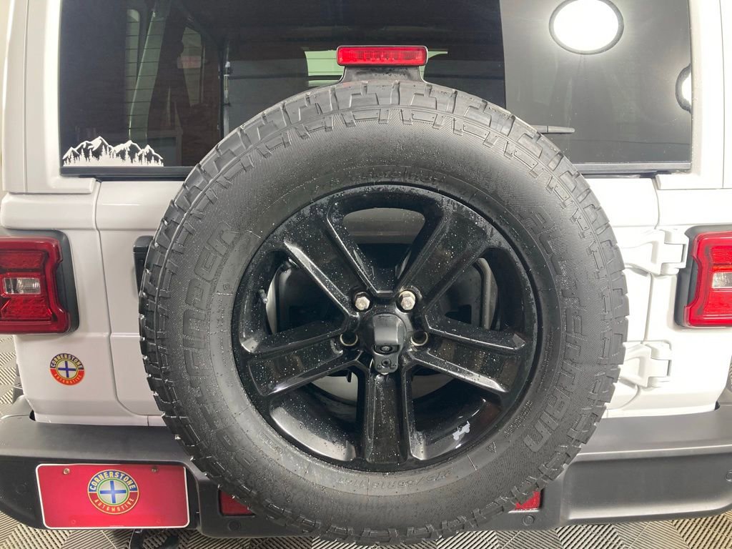 Used 2020 Jeep Wrangler Unlimited Sahara AWD/4WD image 24