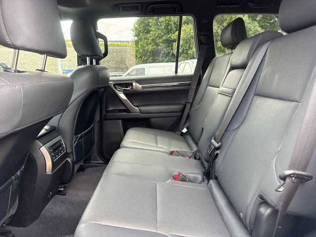 Used 2022 Lexus GX 460 Premium w/ Premium Package AWD/4WD image 11