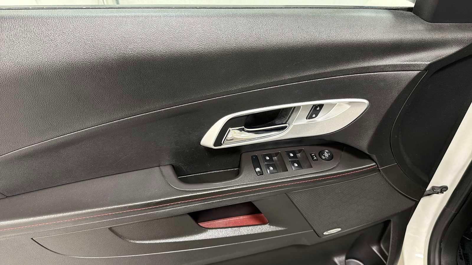 Used 2015 Chevrolet Equinox LTZ AWD/4WD image 15