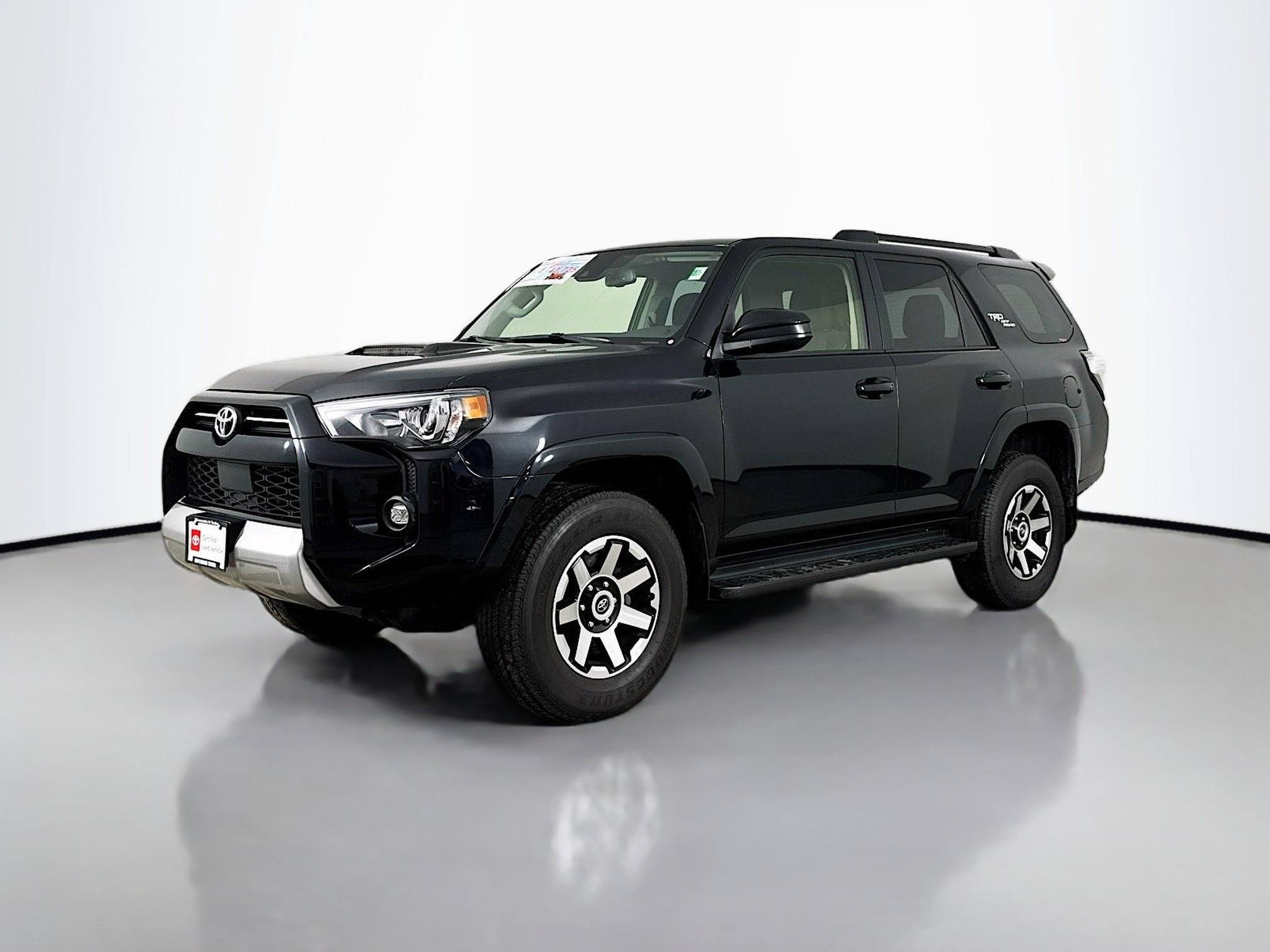 Certified 2024 Toyota 4Runner TRD Off-Road AWD/4WD image 3