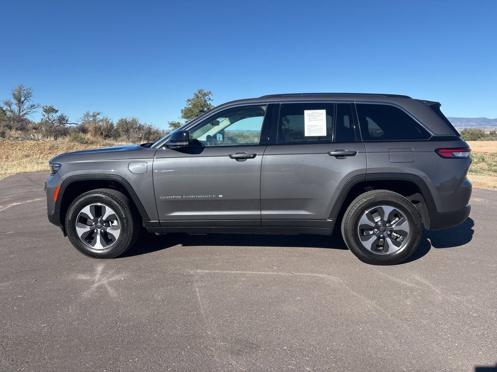Used 2022 Jeep Grand Cherokee Limited 4xe w/ Luxury Tech Group II image 7