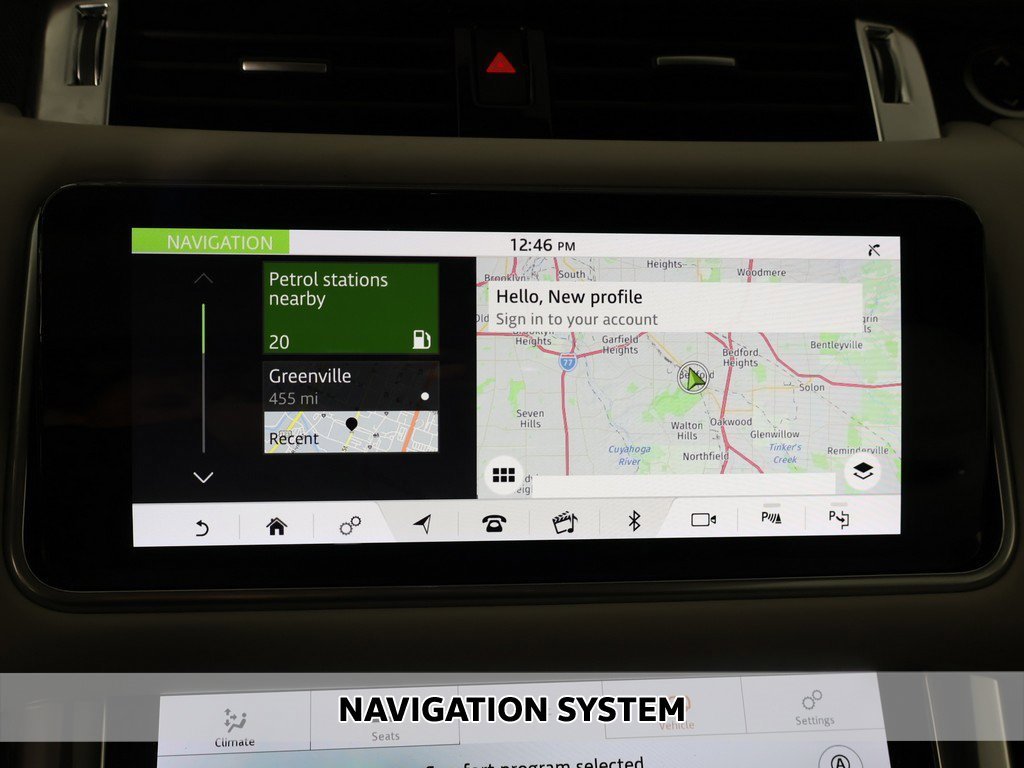 Used 2022 Land Rover Range Rover Sport SVR image 3