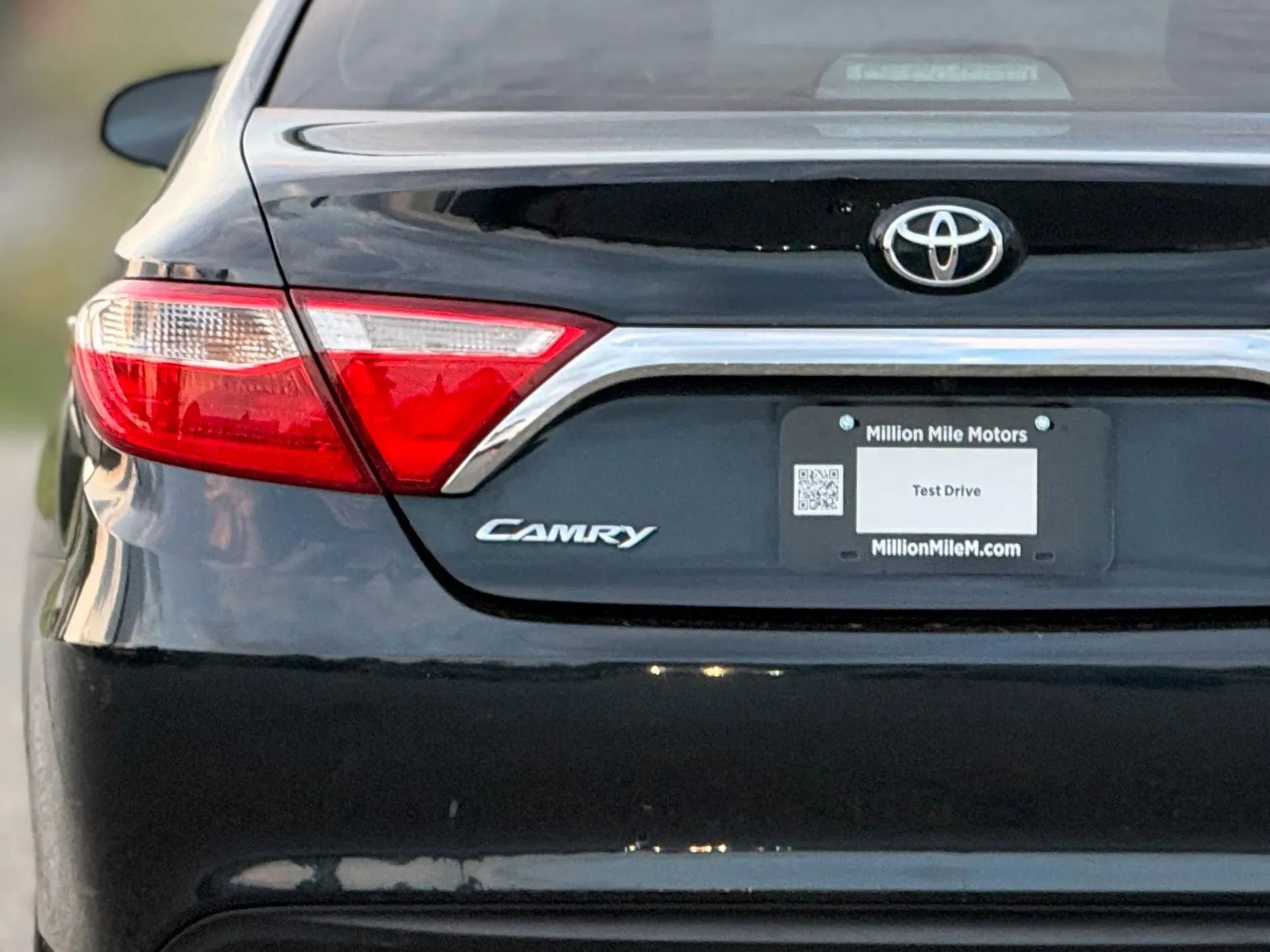 Used 2015 Toyota Camry LE image 13