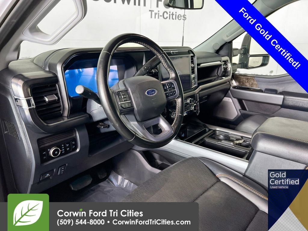 Used 2026 Ford F350 Lariat w/ Black Appearance Package AWD/4WD video 3