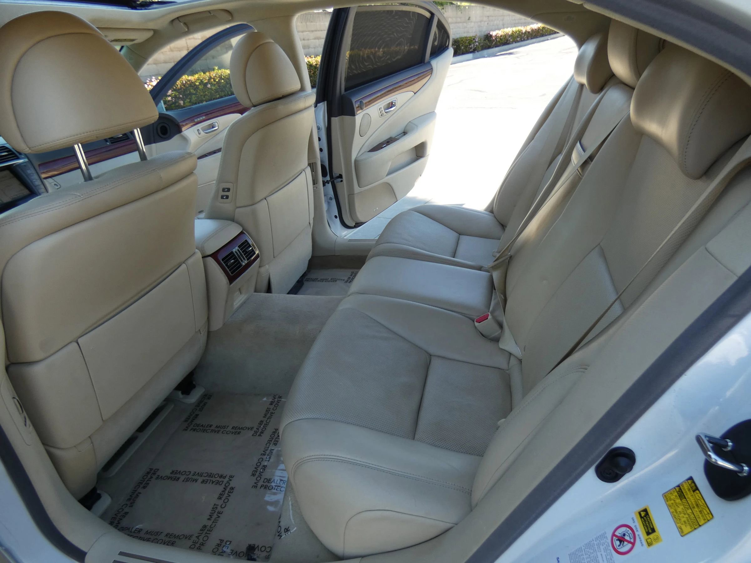 Used 2010 Lexus LS 460 L image 36