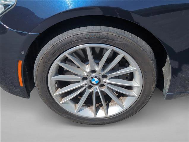 Used 2015 BMW 750Li xDrive image 25