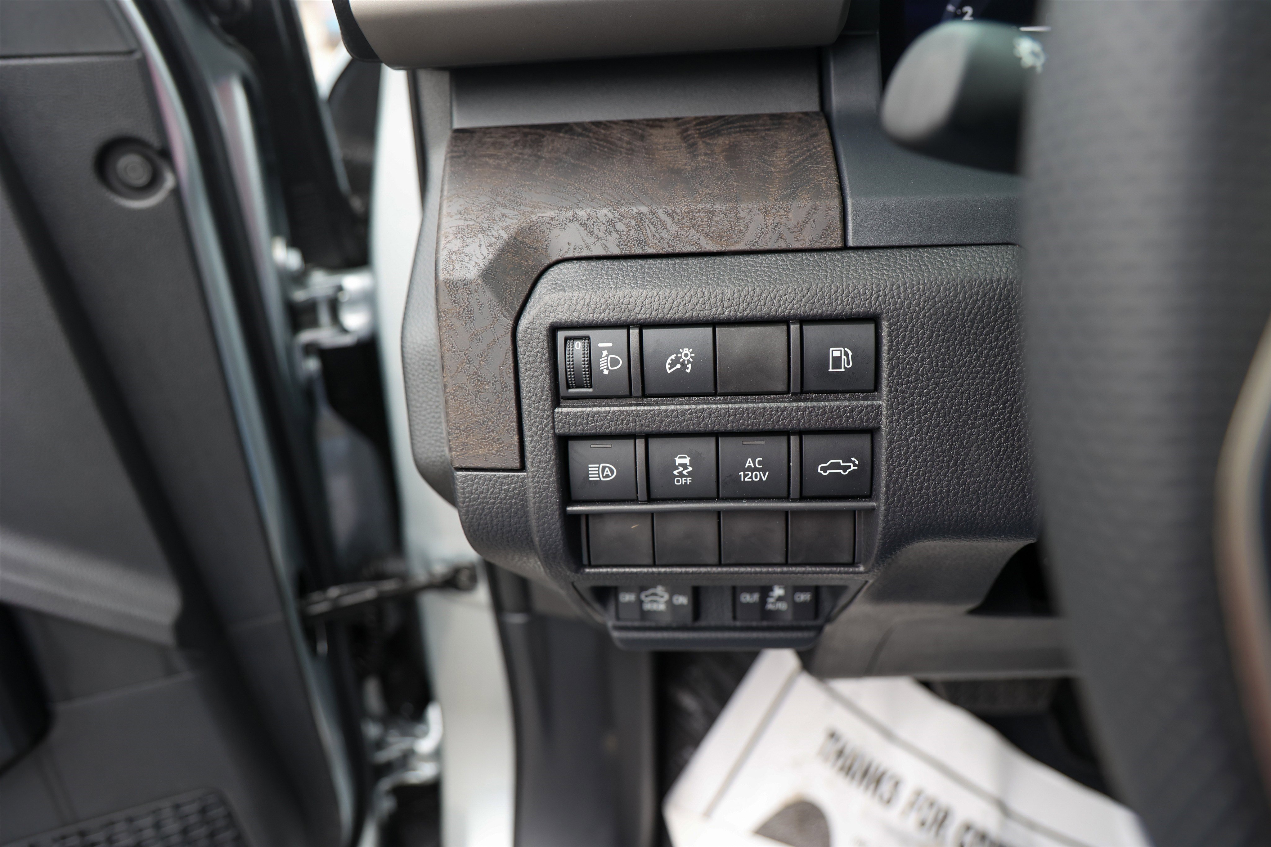 Certified 2026 Toyota Tacoma Limited AWD/4WD image 19