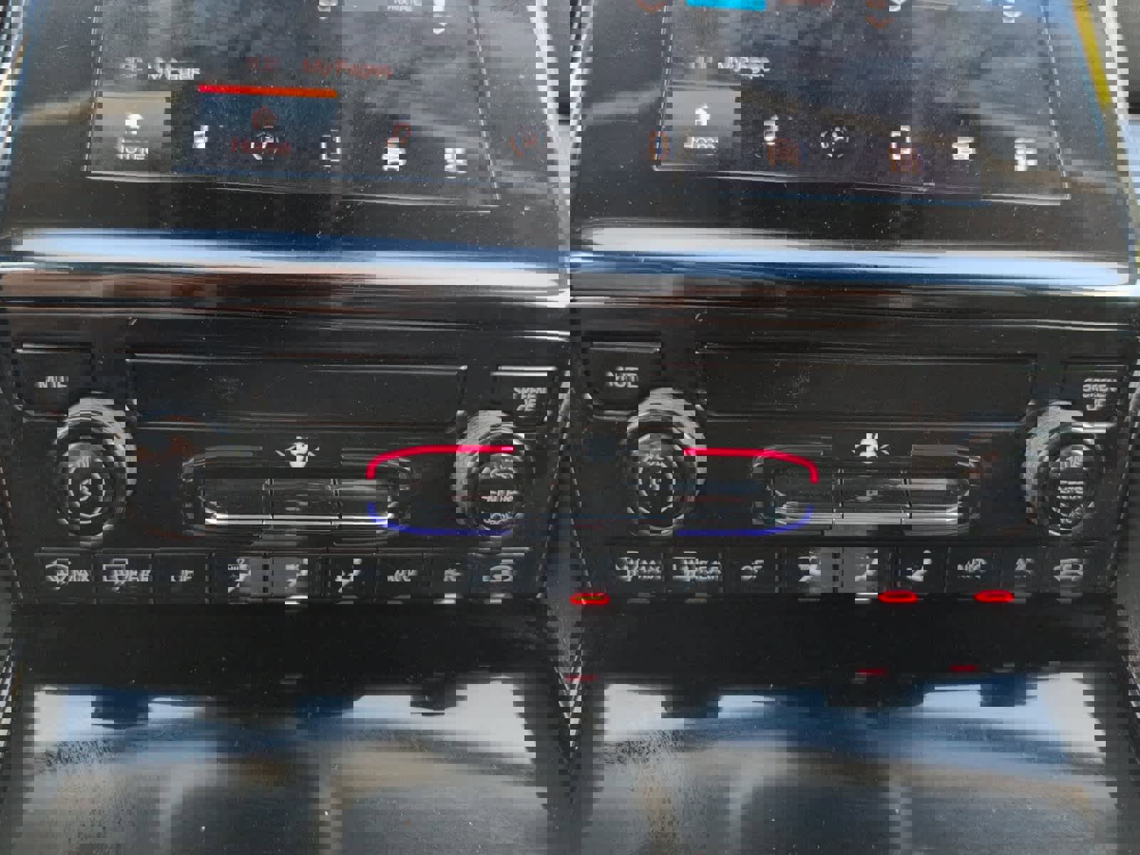 Used 2023 Jeep Grand Cherokee L Laredo image 26