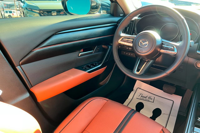 Used 2025 MAZDA CX-50 AWD 2.5 Turbo w/ Premium Pkg image 11