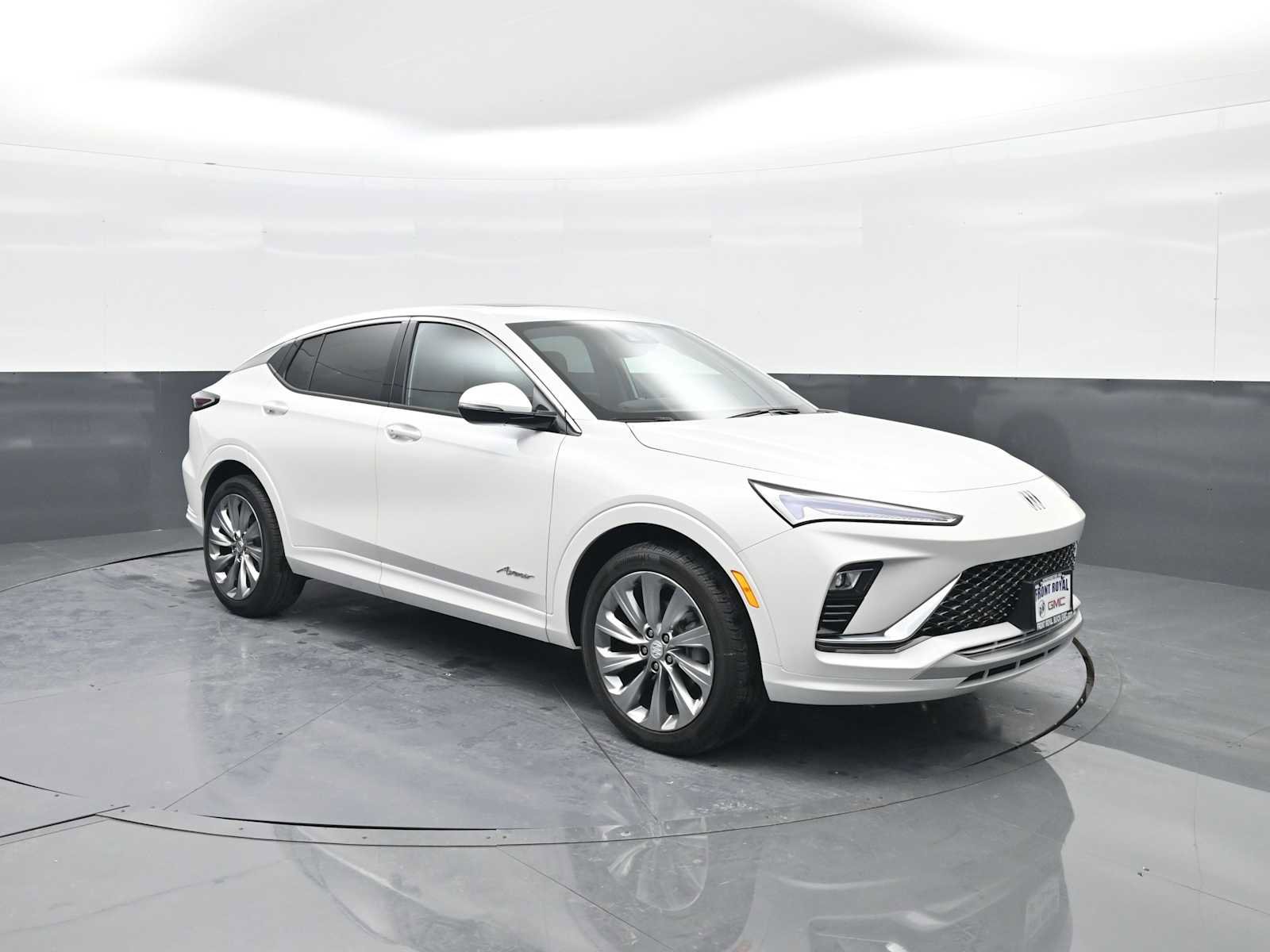 Used 2025 Buick Envista Avenir image 1