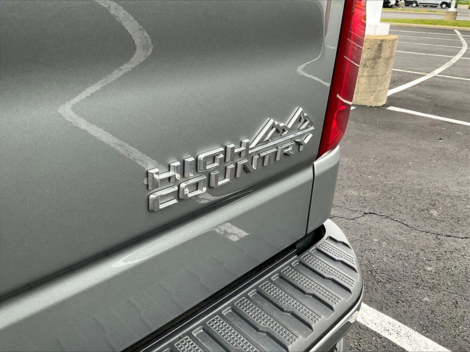 Used 2024 Chevrolet Silverado 1500 High Country w/ High Country Premium Package AWD/4WD image 24