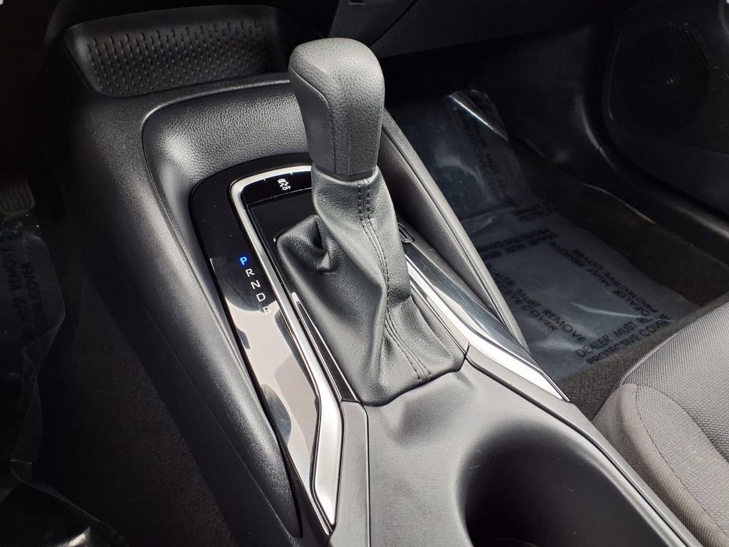 Used 2025 Toyota Corolla LE image 10