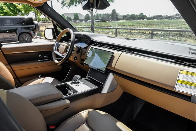 New 2026 Land Rover Range Rover SE AWD/4WD image 18