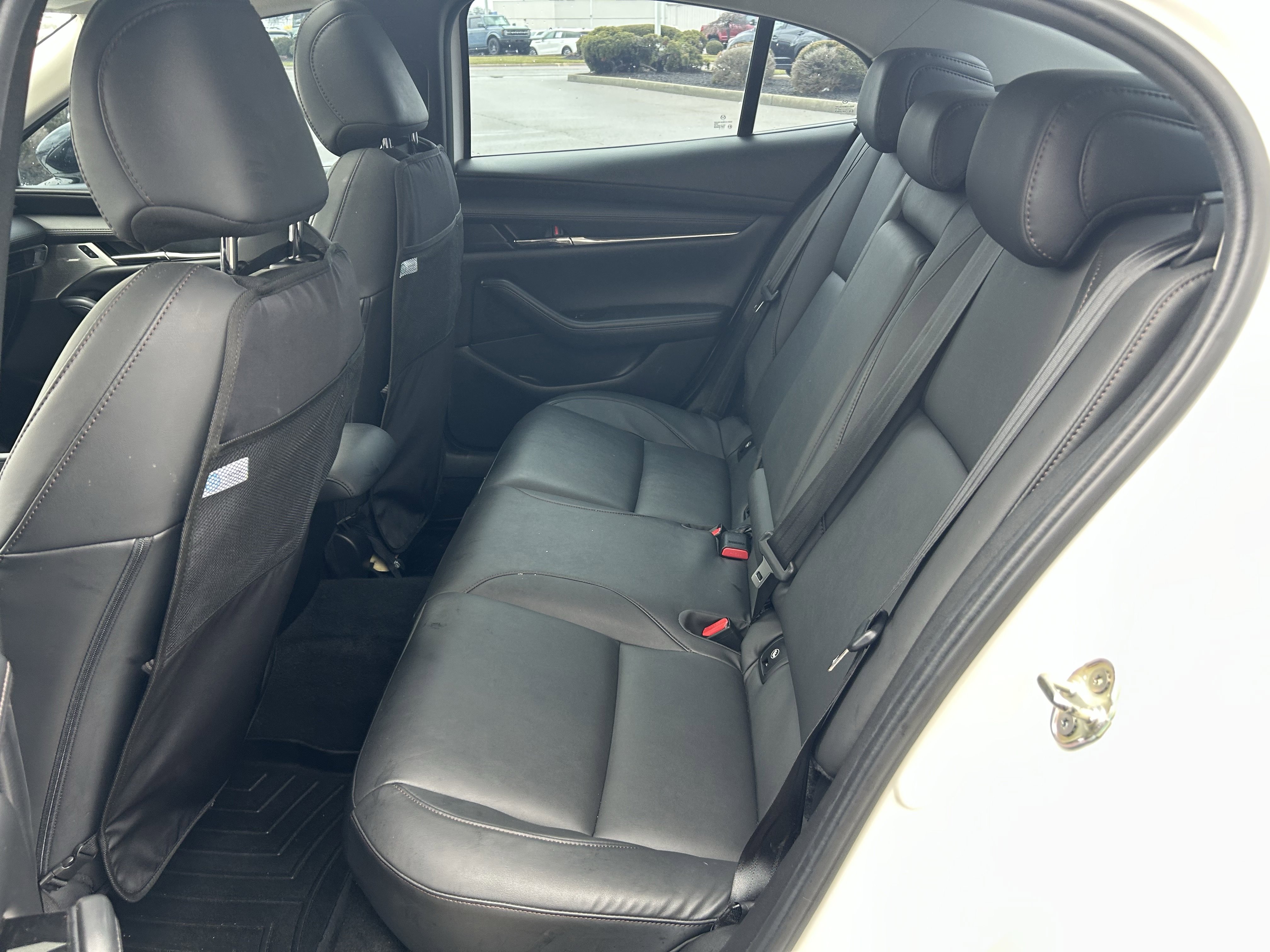 Used 2022 MAZDA MAZDA3 s image 25