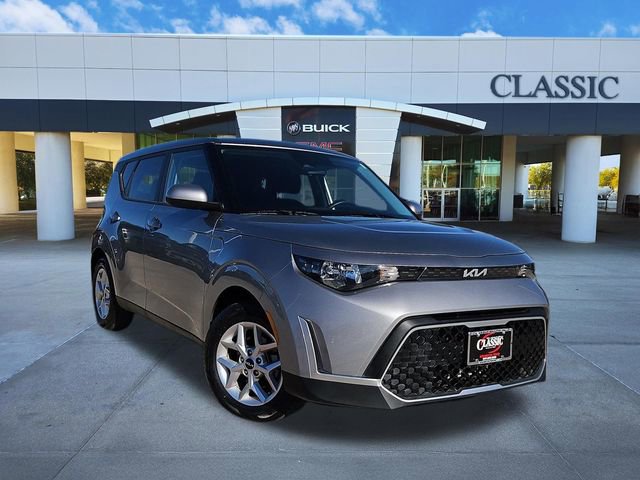 Used 2024 Kia Soul LX w/ Option Group 015 image 1