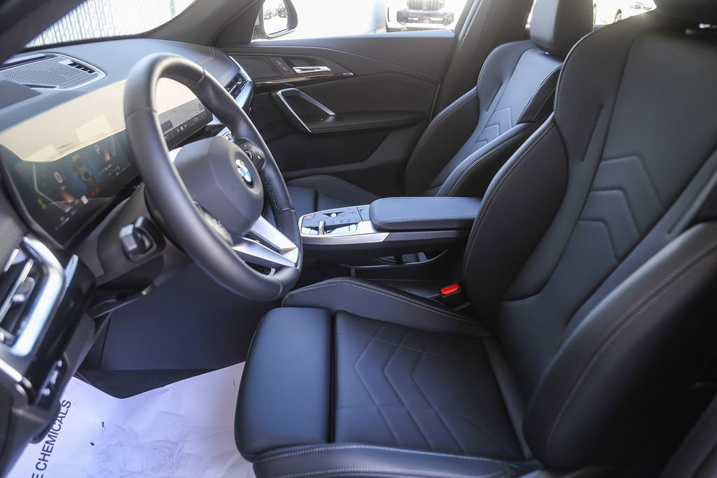 New 2026 BMW X2 xDrive28i w/ Technology Package AWD/4WD image 13