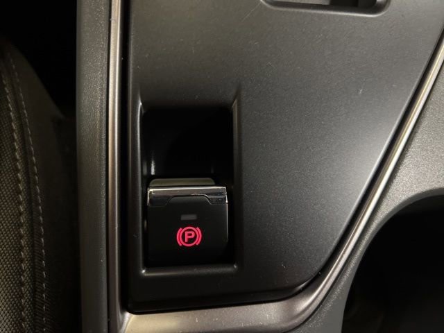 Certified 2025 Subaru Crosstrek 2.0i Premium image 30