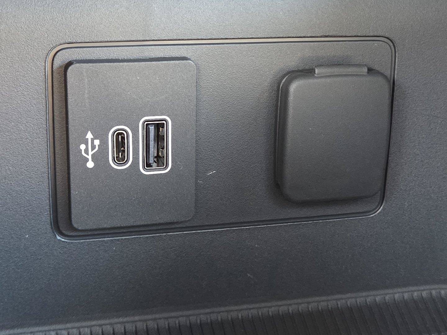 New 2027 Ford Explorer Tremor AWD/4WD image 32