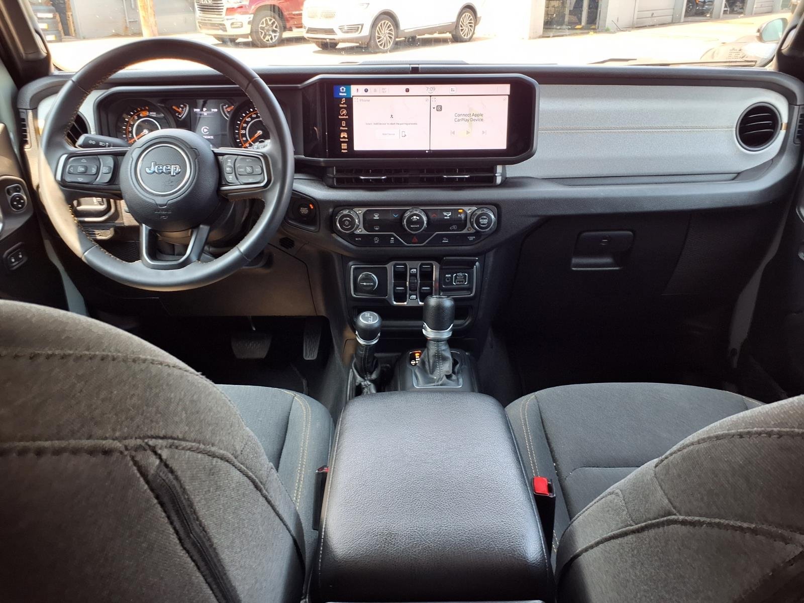 Used 2024 Jeep Wrangler Unlimited Sport AWD/4WD image 7