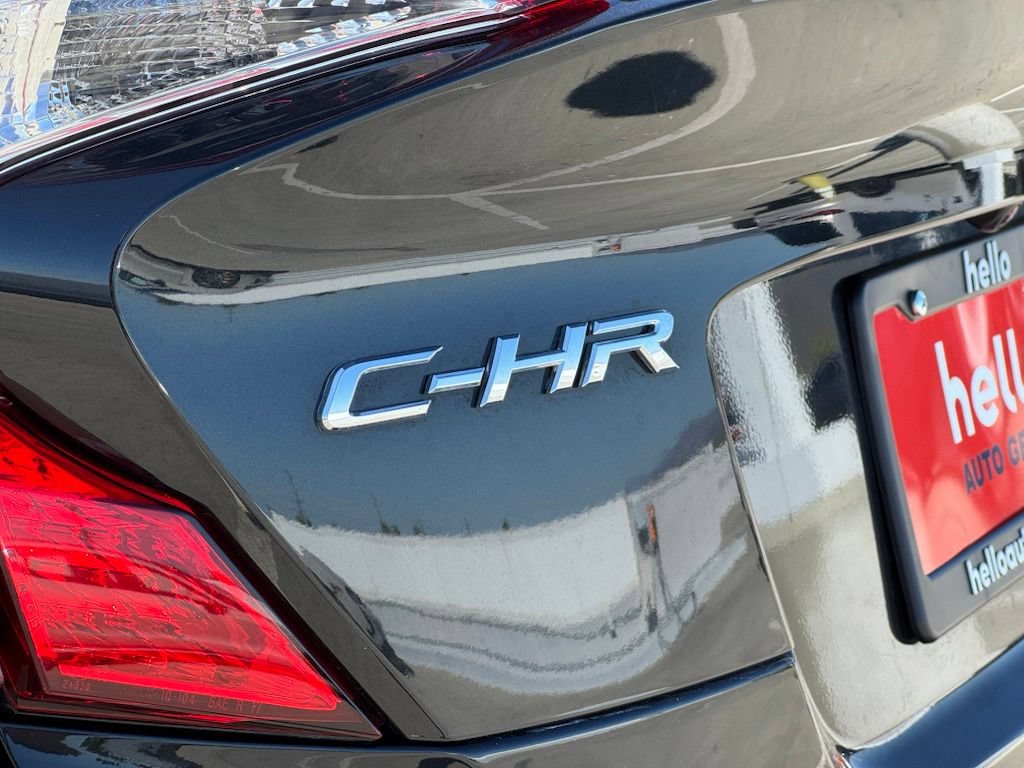 Used 2020 Toyota C-HR XLE FWD image 23
