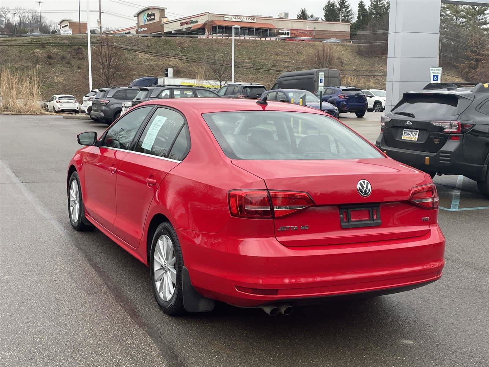 Used 2015 Volkswagen Jetta SE image 3