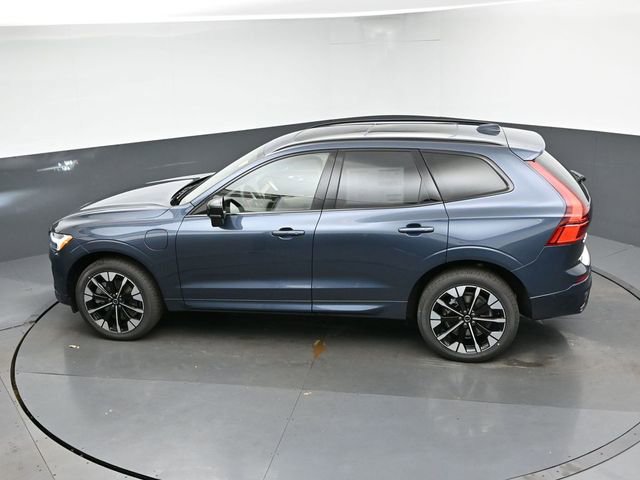 New 2026 Volvo XC60 T8 Plus w/ Protection Package Premier image 46