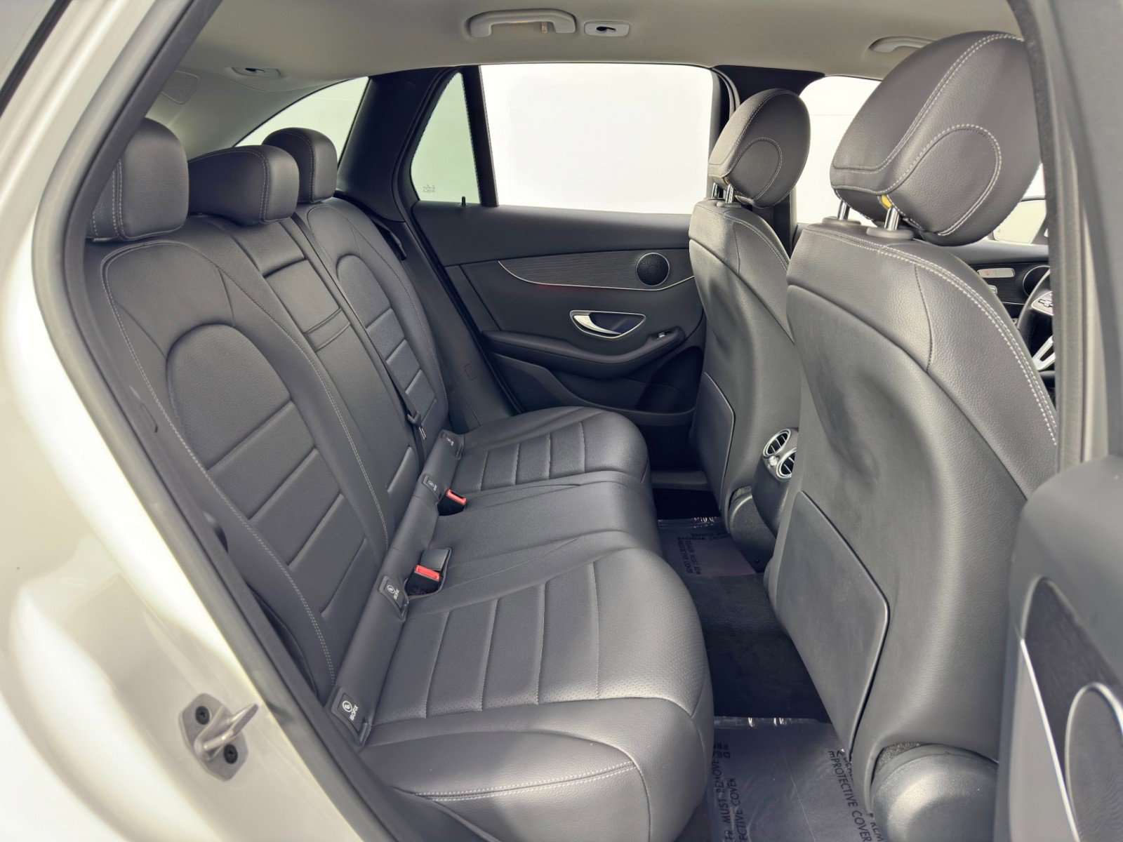 Used 2021 Mercedes-Benz GLC 300 w/ Premium Package image 39