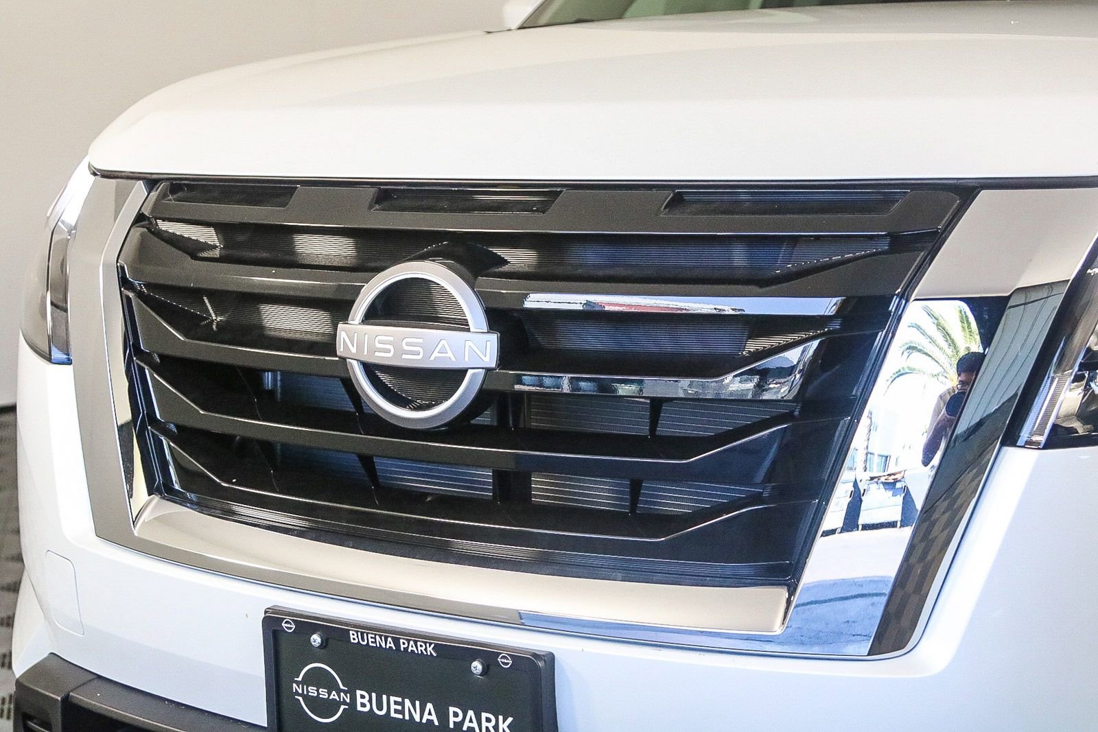 Certified 2025 Nissan Pathfinder SV image 5