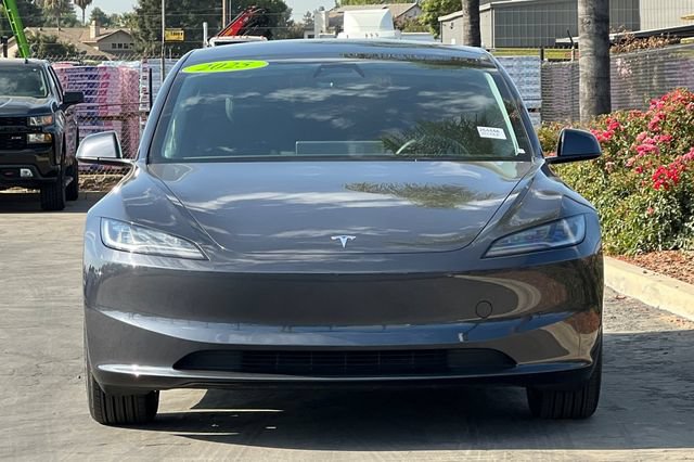 Used 2025 Tesla Model 3 Long Range RWD image 9