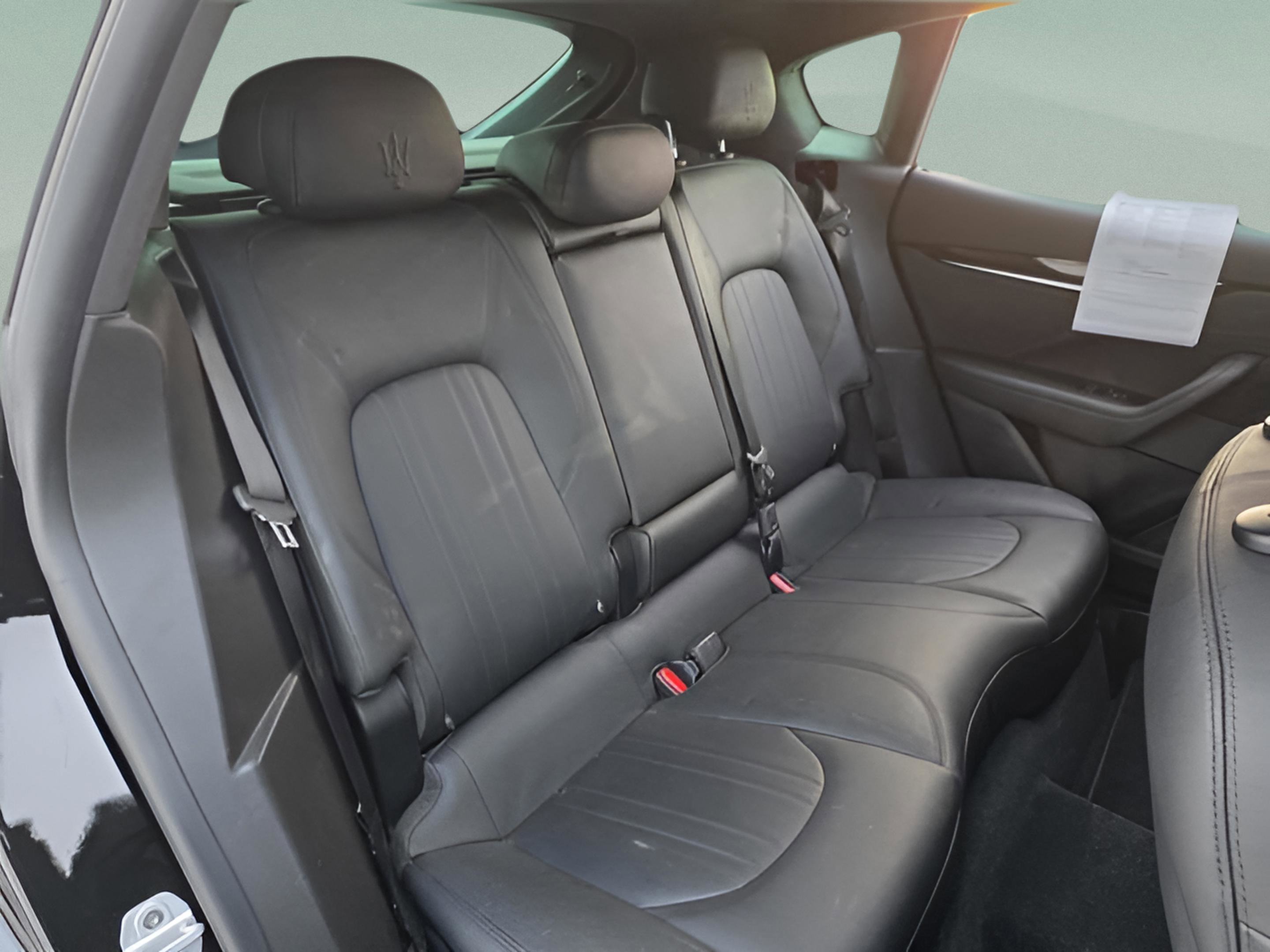 Used 2018 Maserati Levante image 26