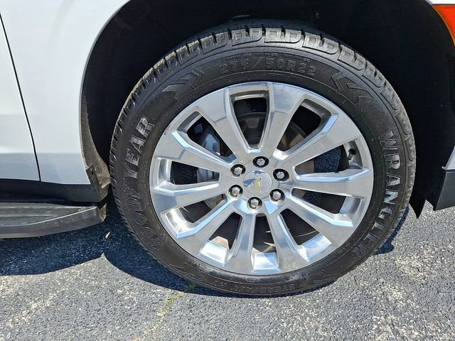 Used 2021 Chevrolet Suburban Premier w/ Premium Package AWD/4WD image 9
