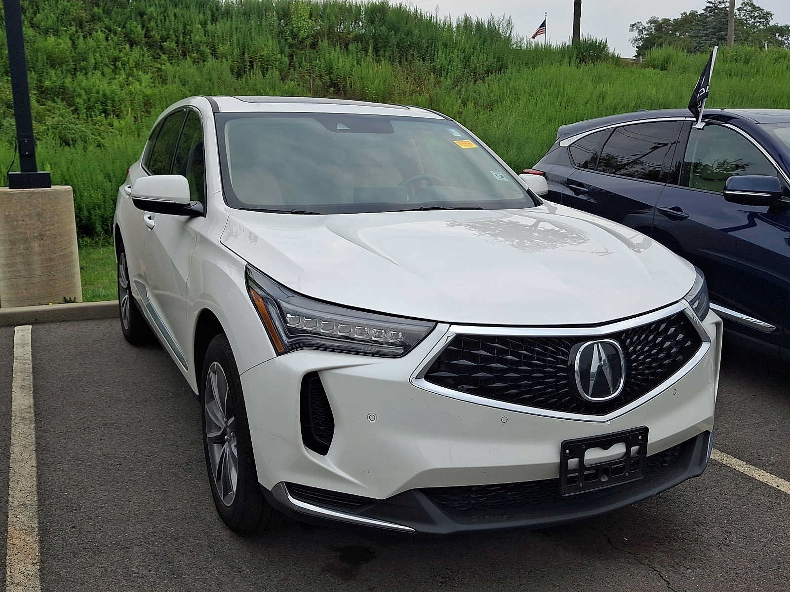 Used 2024 Acura RDX SH-AWD w/ Technology Package image 3