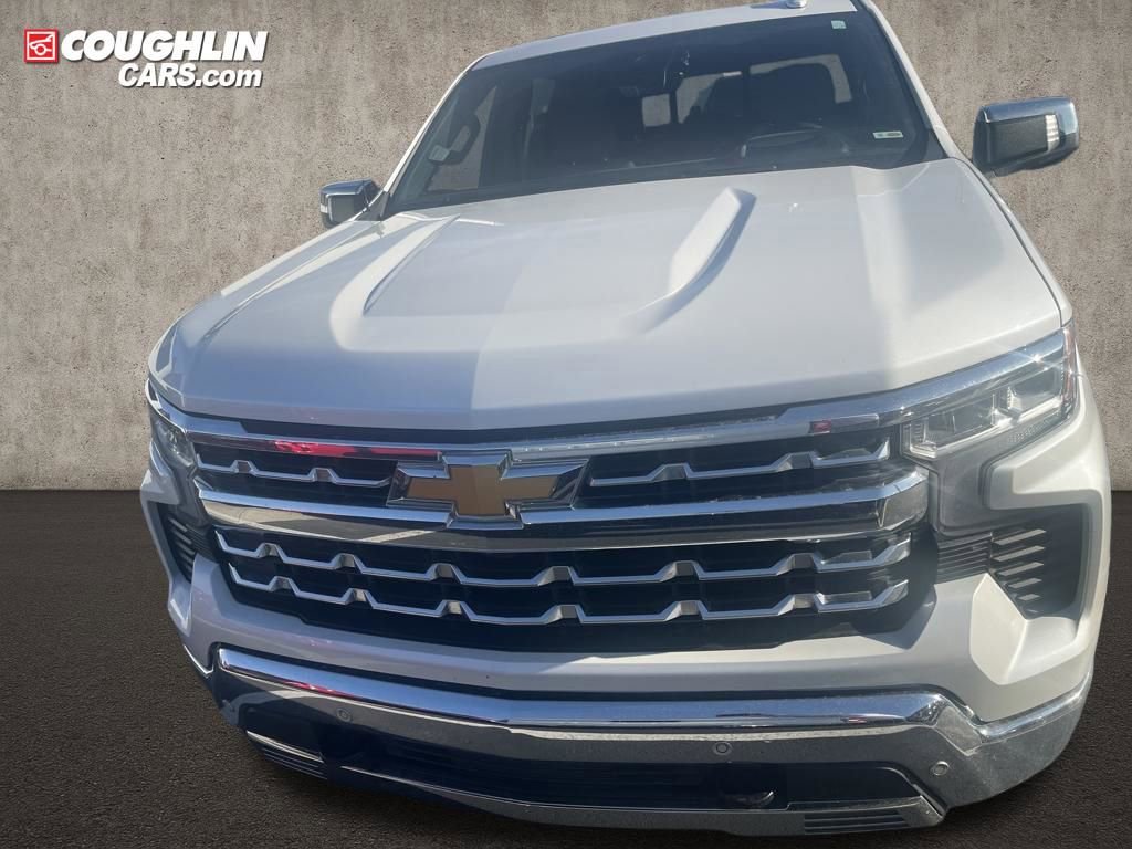 Used 2024 Chevrolet Silverado 1500 LTZ w/ LTZ Premium Package image 8