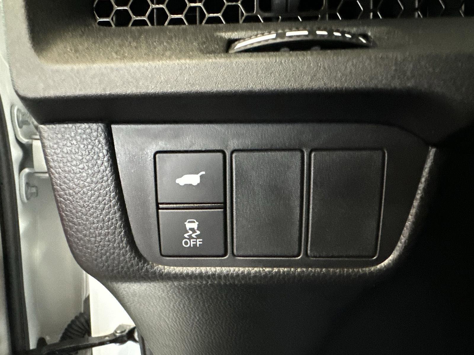 Certified 2025 Honda CR-V Sport-L image 10