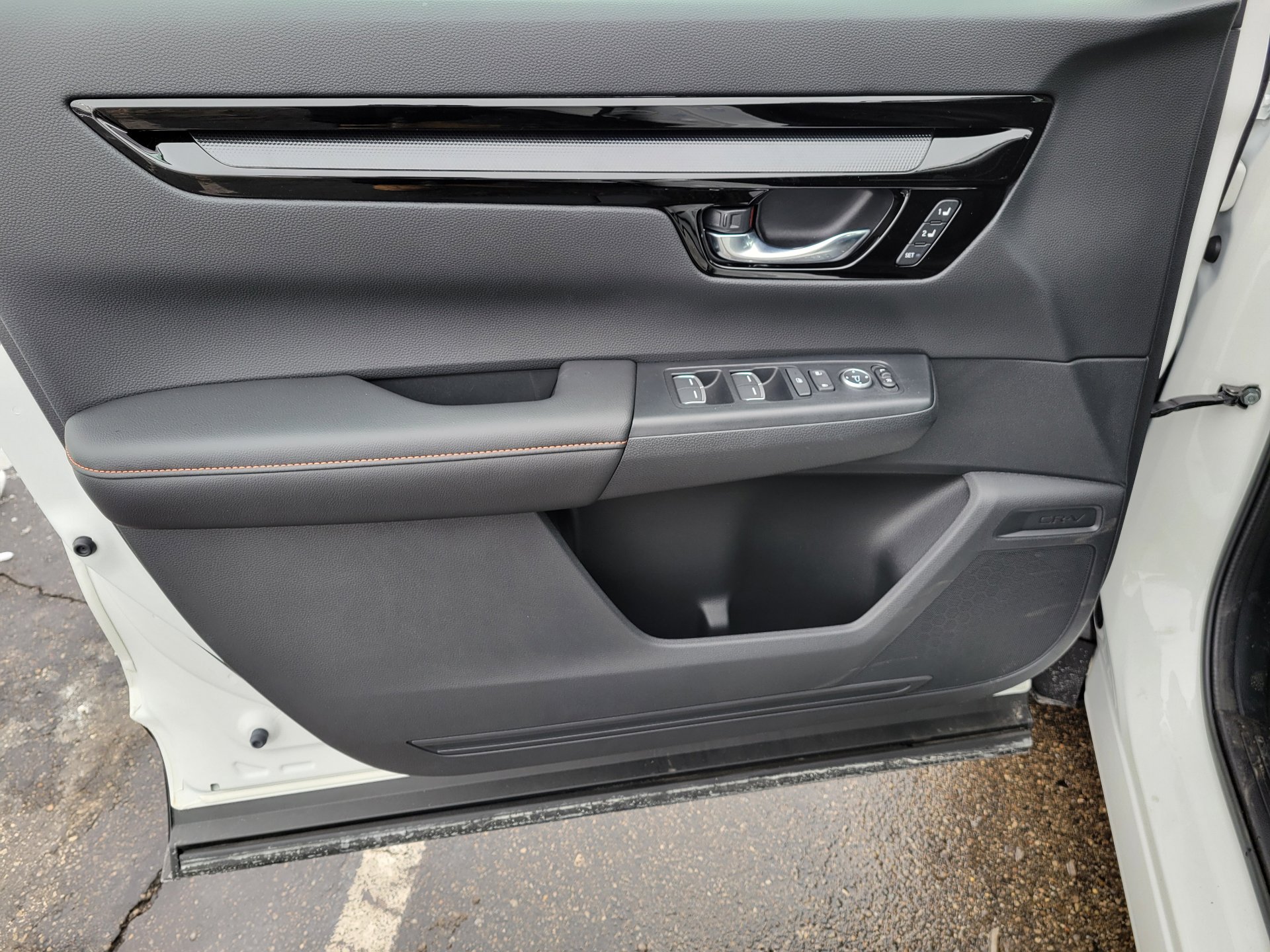 Certified 2025 Honda CR-V Sport Touring image 19