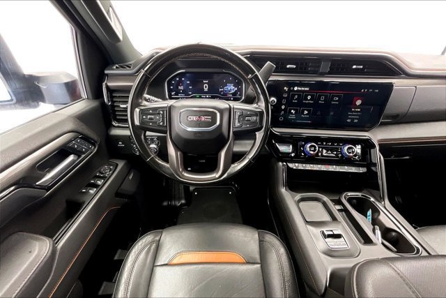 Used 2025 GMC Sierra 3500 AT4 w/ AT4 Premium Plus Package AWD/4WD image 3
