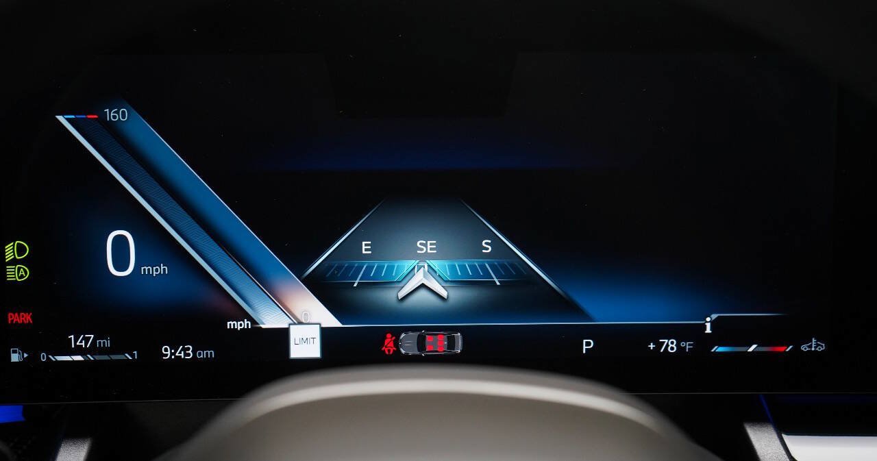 Used 2026 BMW 540i xDrive AWD/4WD image 99