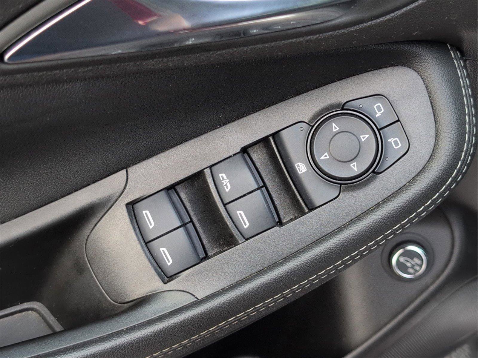 Used 2022 Buick Encore GX Select image 34