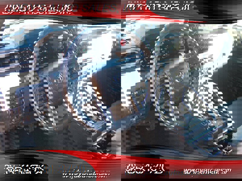 Used 2024 Toyota Tacoma TRD Off-Road image 2