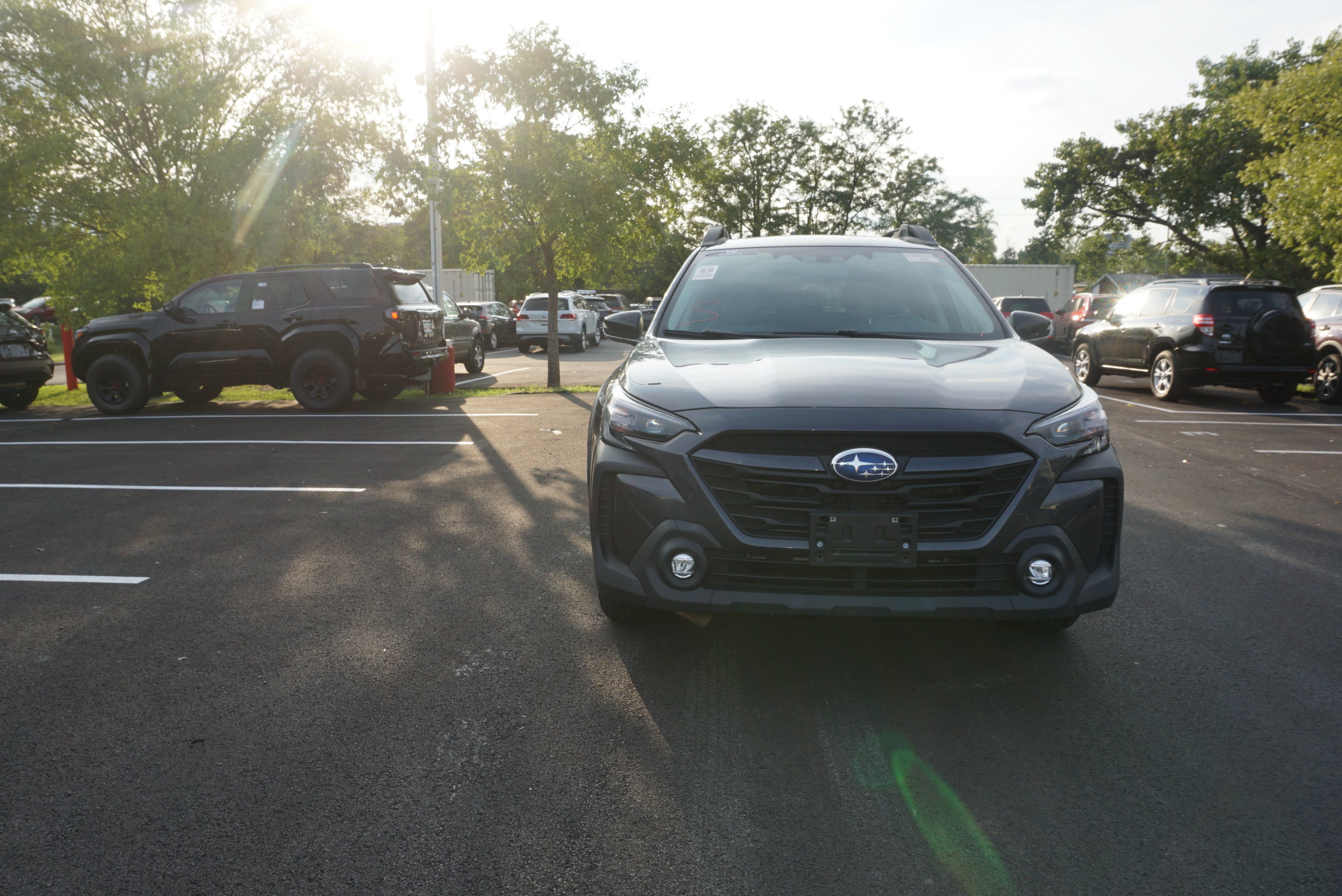 Used 2023 Subaru Outback Premium AWD/4WD image 2