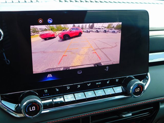 Used 2025 Chevrolet Colorado Z71 w/ Z71 Convenience Package 2 image 33