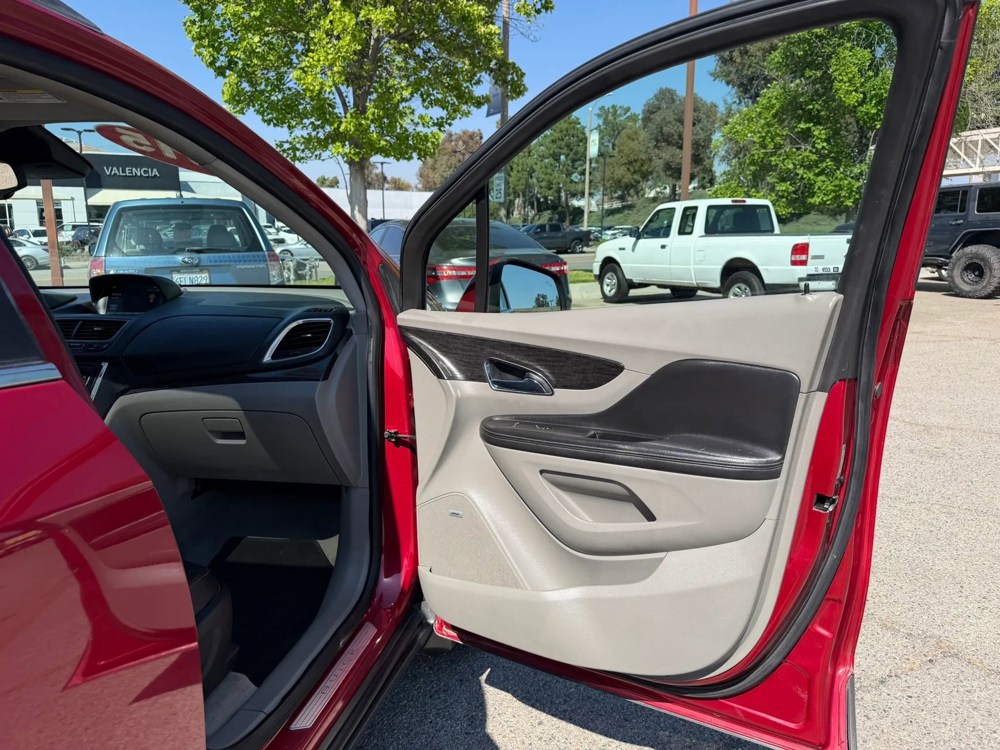 Used 2015 Buick Encore Premium FWD image 23