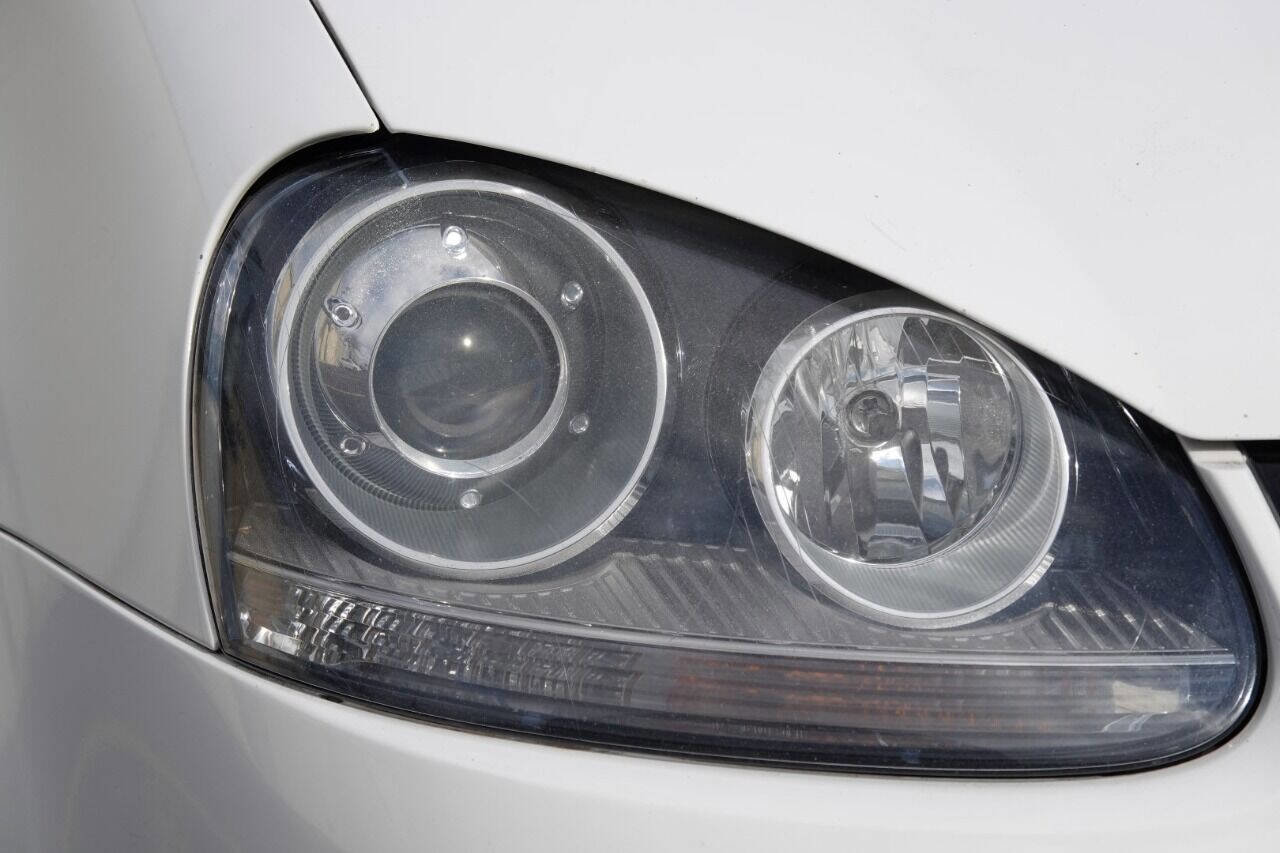 Used 2007 Volkswagen GTI 4-Door image 29