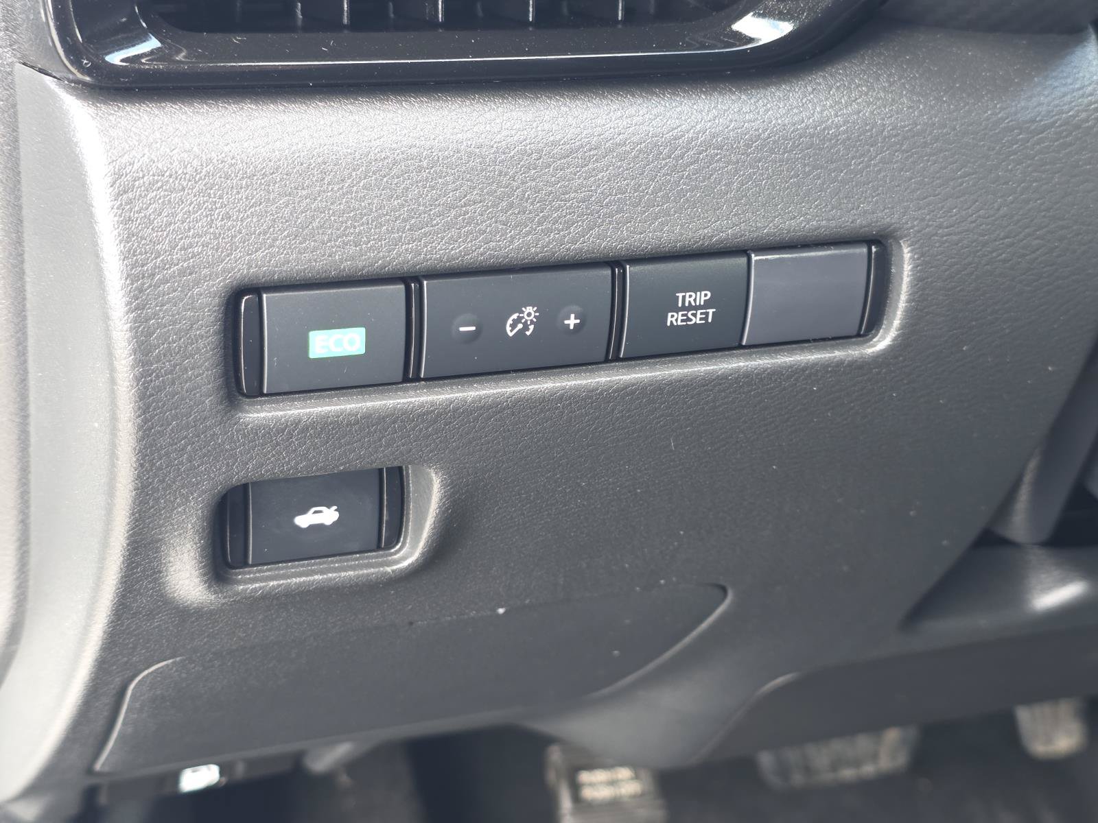 Used 2024 Nissan Sentra SR FWD image 21