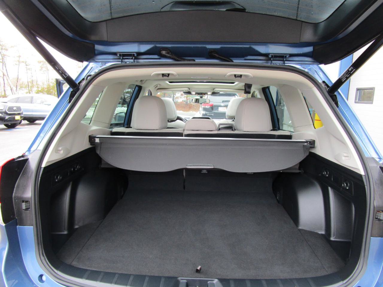 Used 2023 Subaru Forester Premium image 17