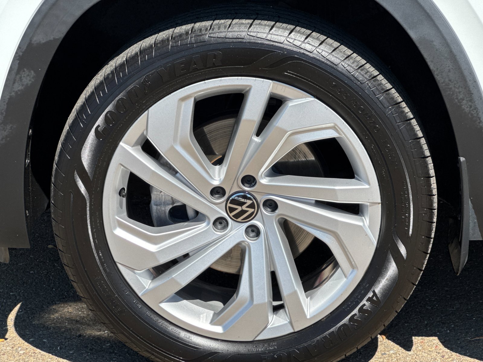 Used 2021 Volkswagen Atlas SE w/ Panoramic Sunroof Package FWD image 37