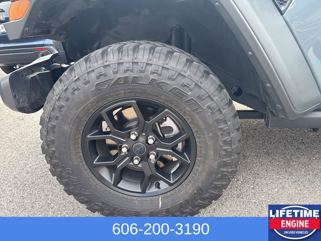 Used 2025 Jeep Wrangler Willys 4xe image 13